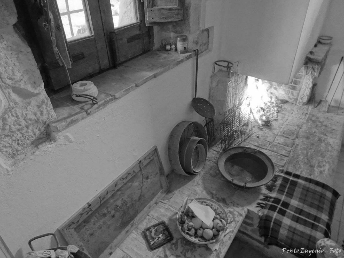 Ai Limiti • 67 • Stonehouse Pensionat Palombaro Eksteriør billede