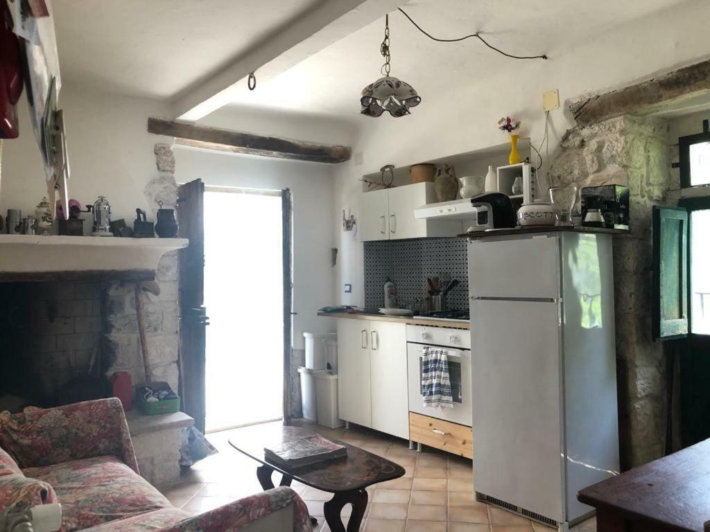 Ai Limiti • 67 • Stonehouse Pensionat Palombaro Eksteriør billede
