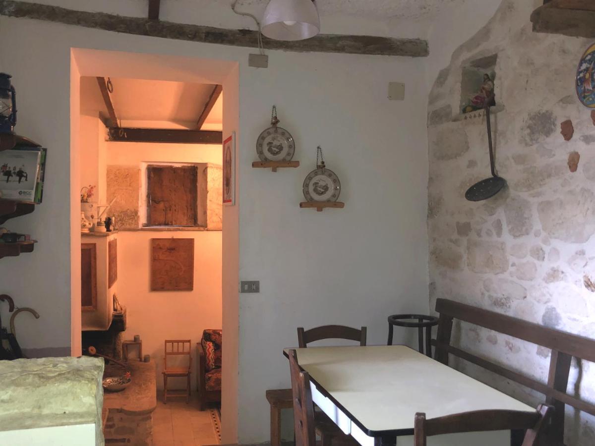 Ai Limiti • 67 • Stonehouse Pensionat Palombaro Eksteriør billede